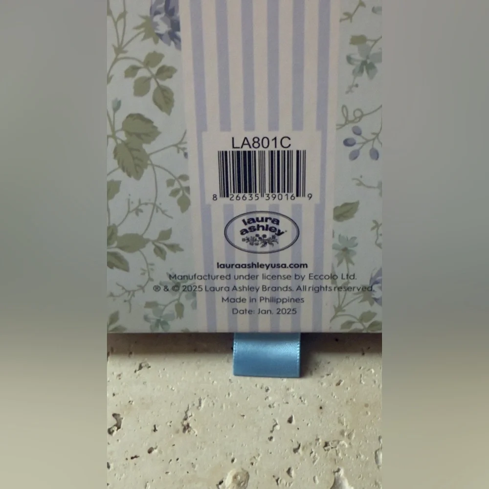 Laura Ashley Floral Pencil‎ Set with Pastel Hues